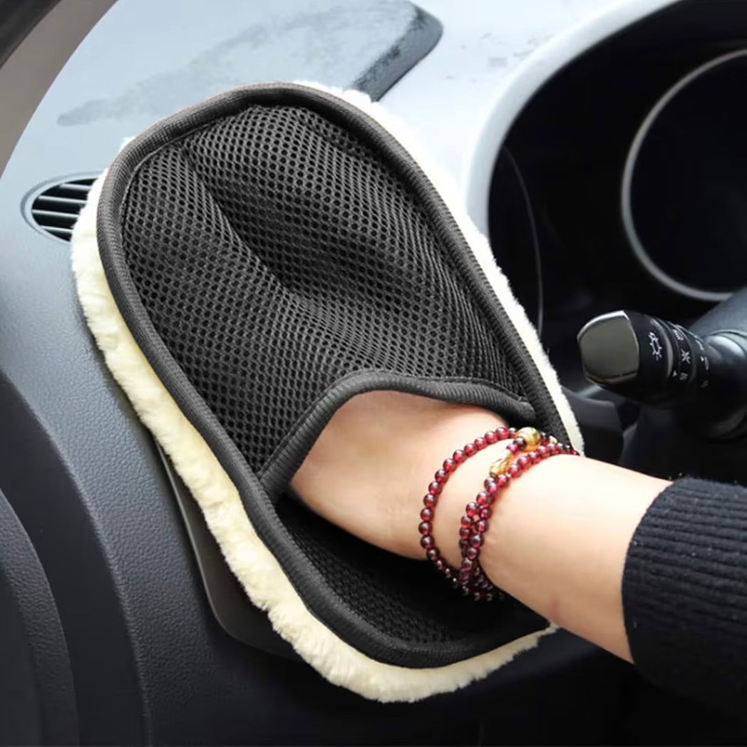 Car Washing Hand Glove with Soft Microfiber Cleaning Pad