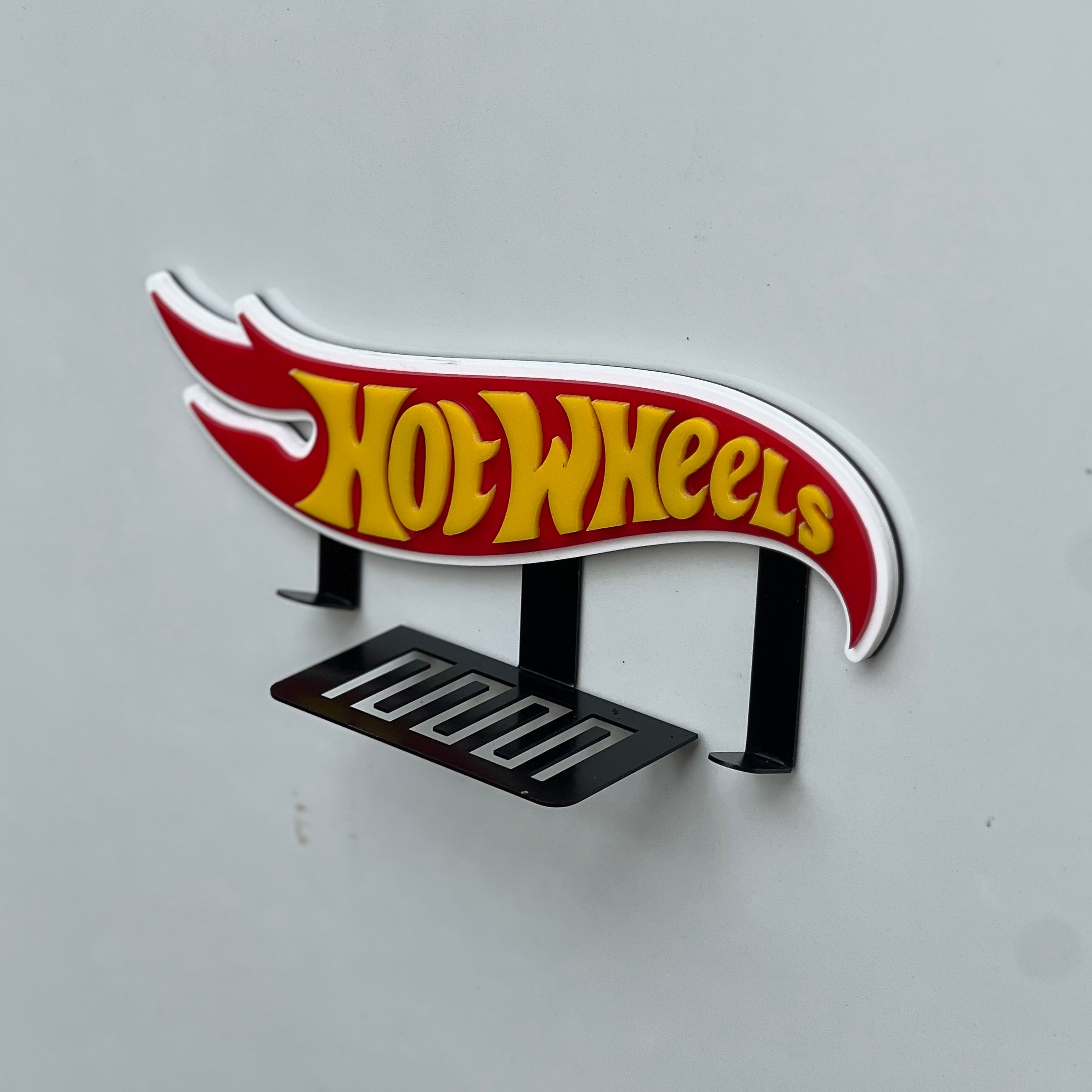 Hot Wheels Metal Key Holder with Car Stand – Premium Wall Mount Organizer