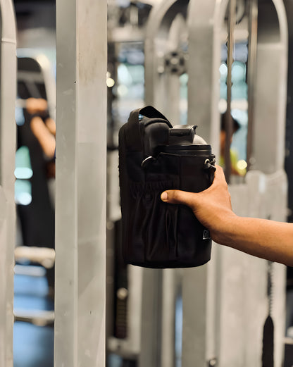 Hiipack – hygienic gym gear storage solution clipped magnetically to strength training machine, perfect for gym lovers