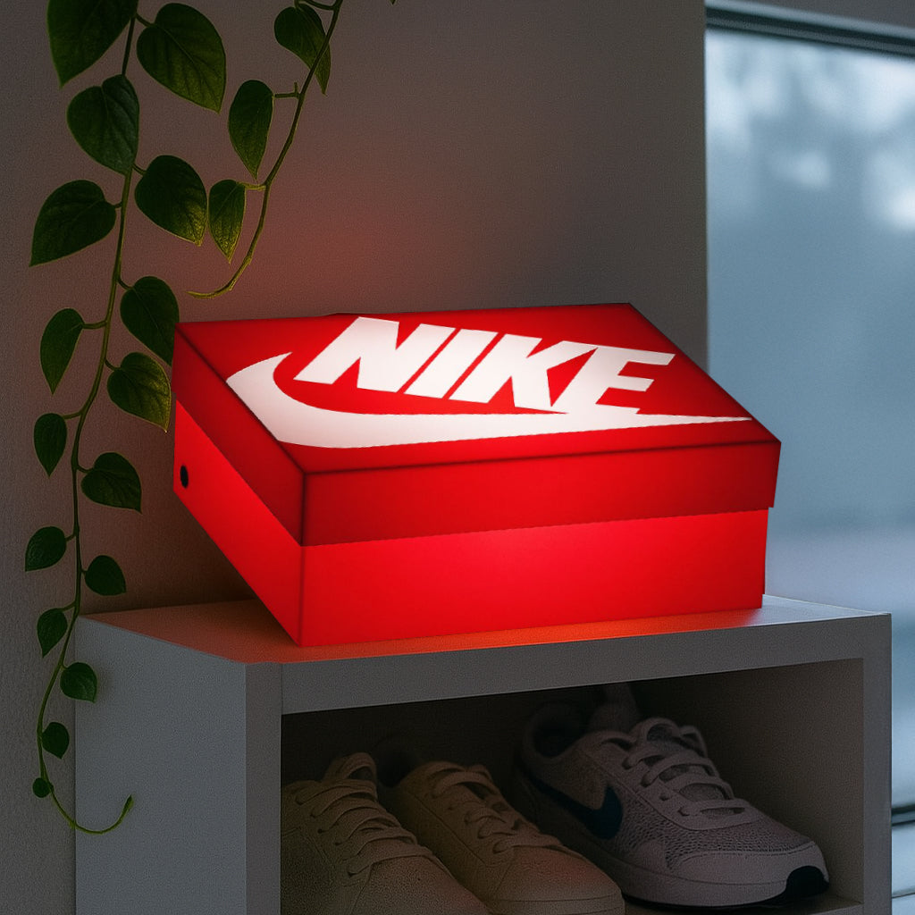 NIKE GLOWBOX – THE ULTIMATE SNEAKERHEAD DISPLAY